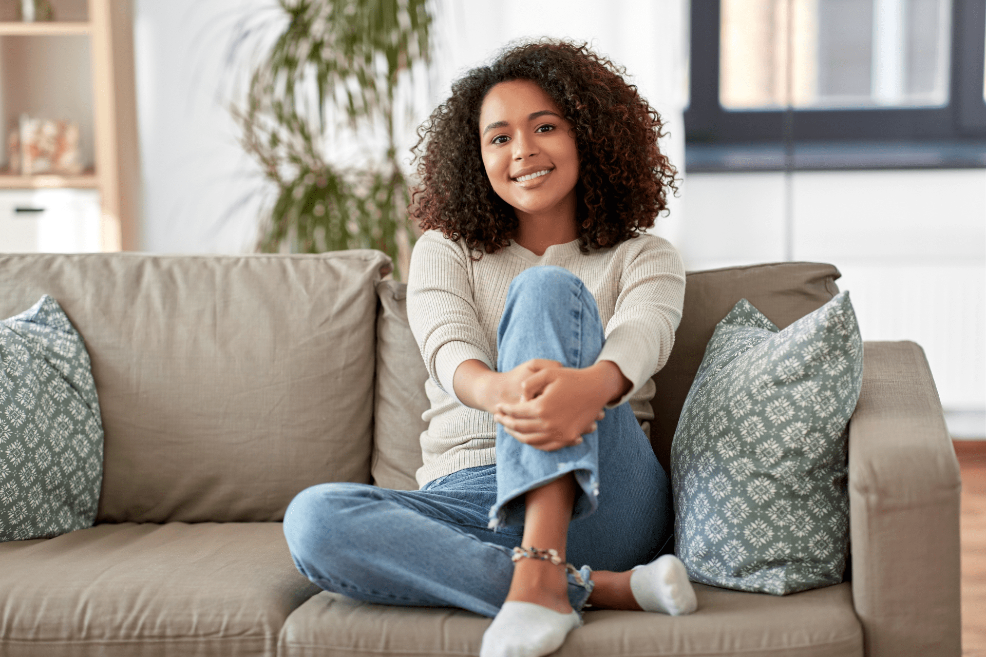 Happy homeowner enjoying cleaner indoor air in Nashville