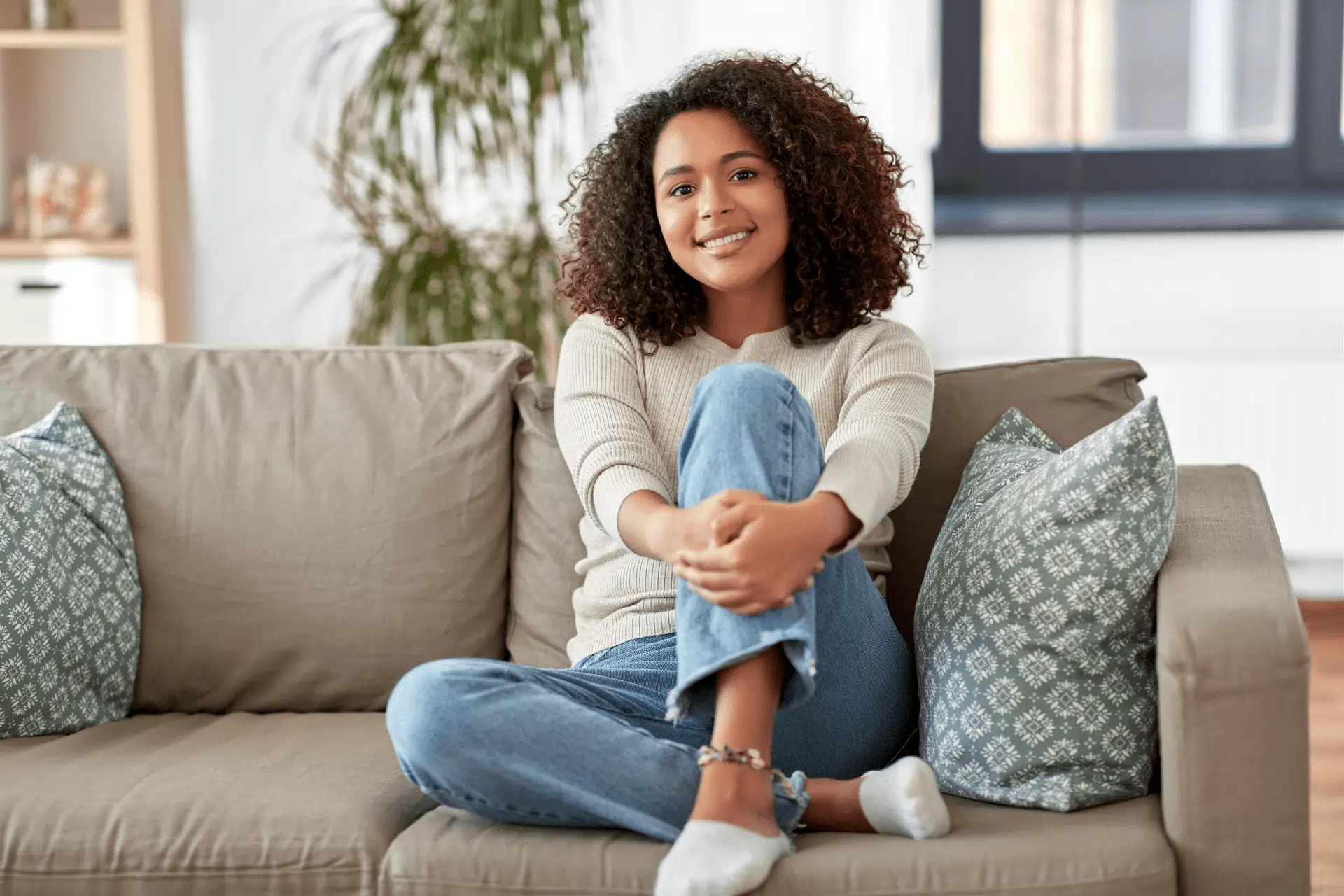 Happy homeowner enjoying cleaner indoor air in Nashville